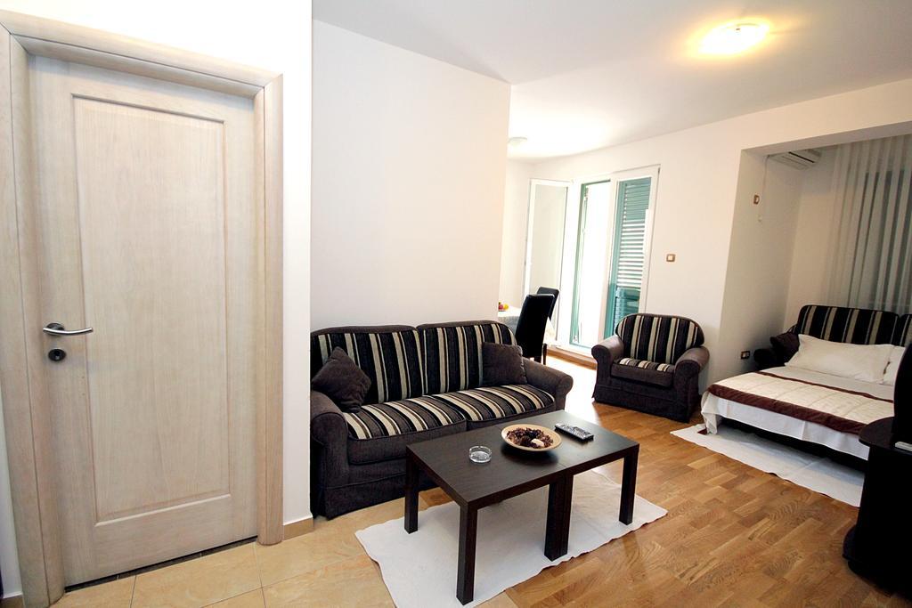 Apartments Draskovic Mirista Петровац Экстерьер фото